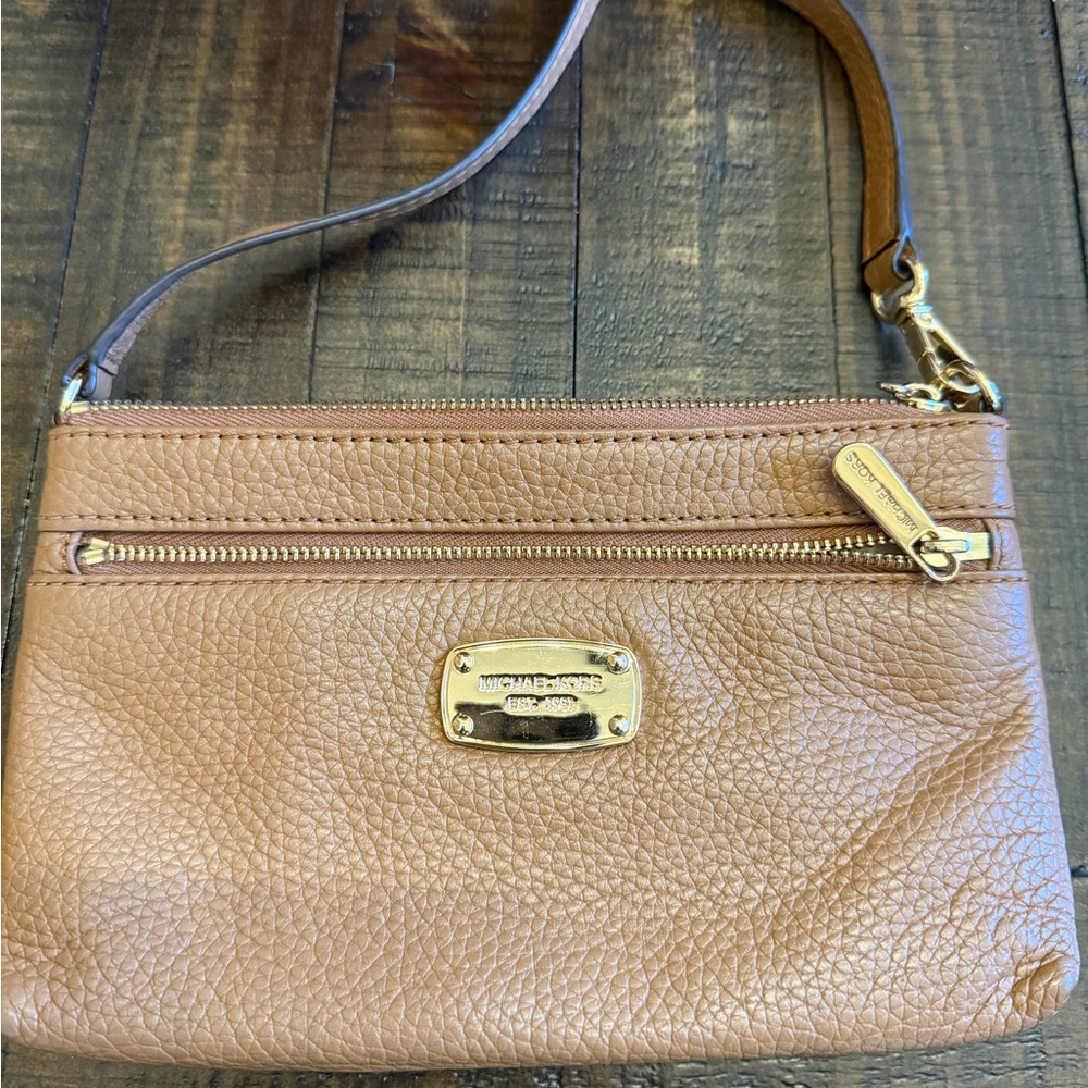 Michael Kors Brown Leather wristlet Bag